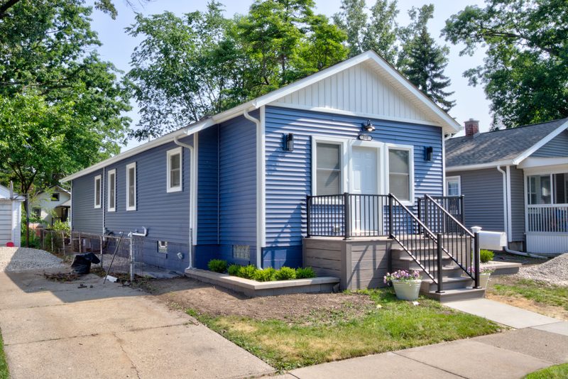 Hazelhurst + Remodel exterior side view by Reschka Design Build
