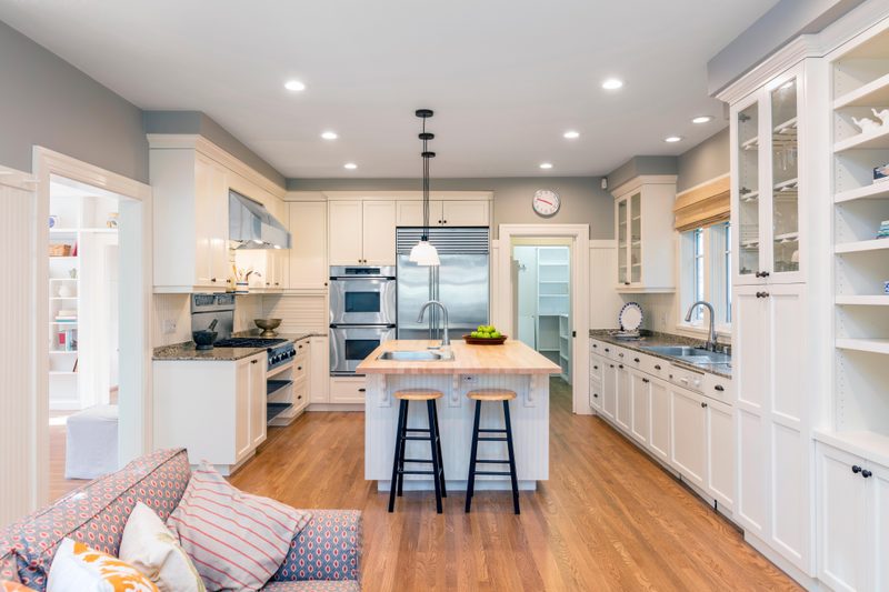 Heritage + Charm by Reschka Design Build