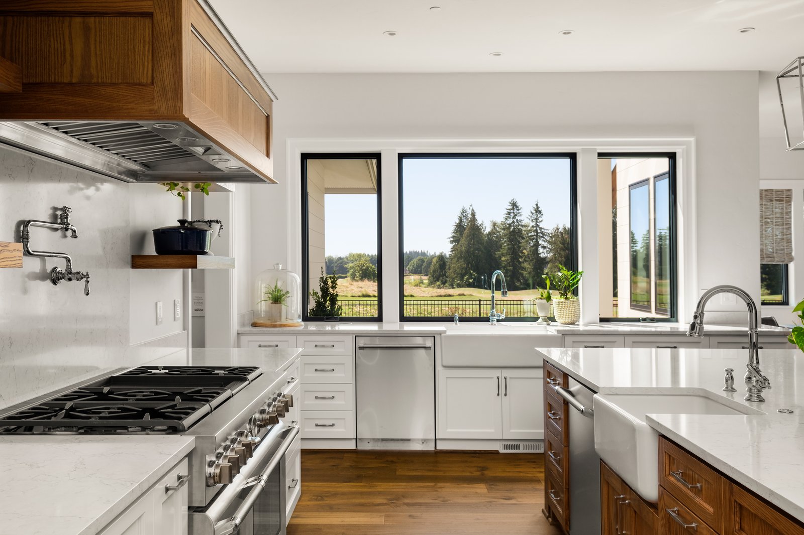 Woodland + Estate premium kitchen windows by Reschka Design Build